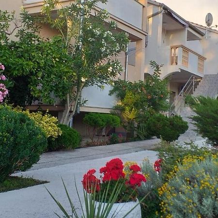 Apartments Golic Биоград на Мору Екстериор снимка
