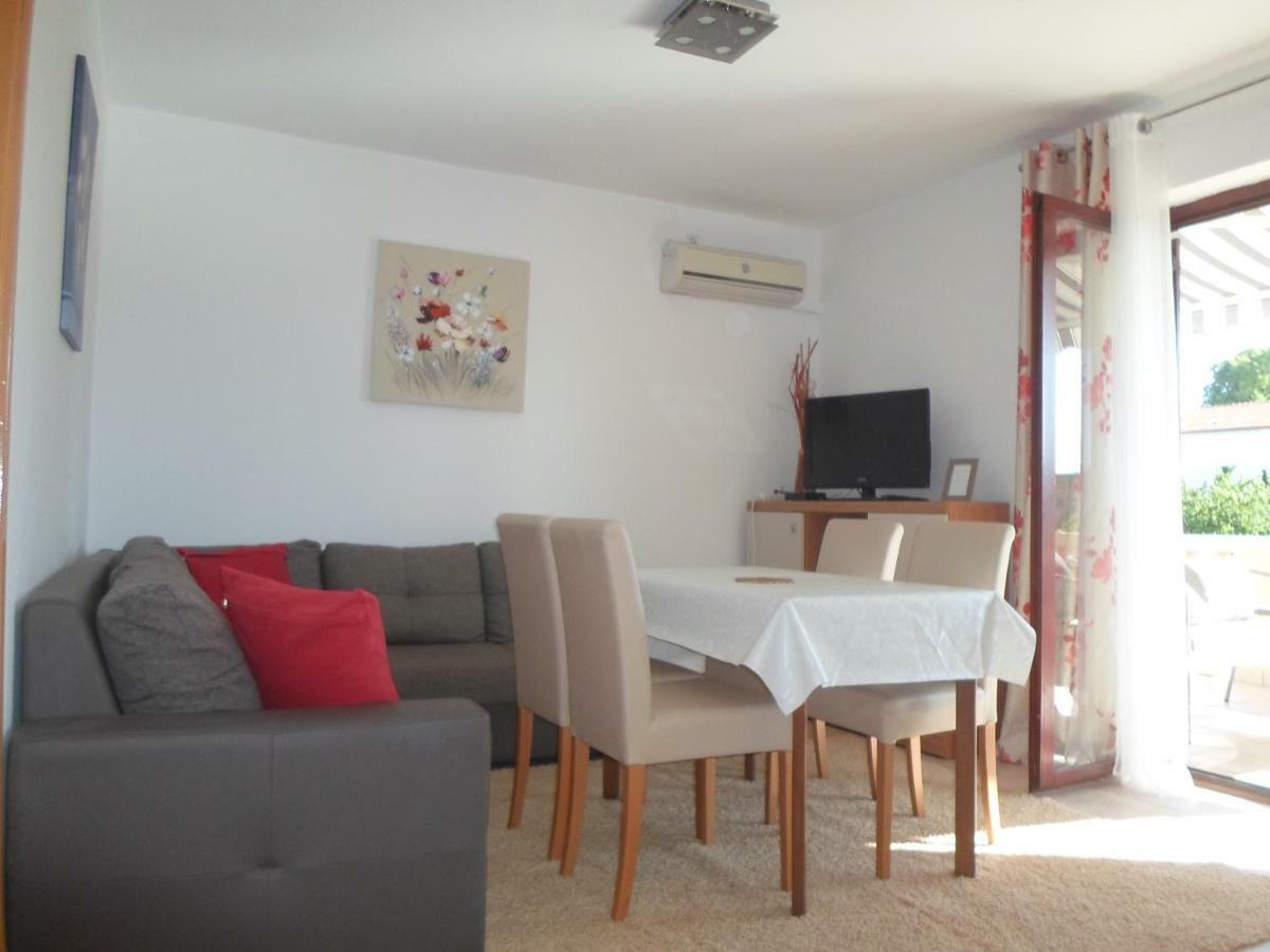 Apartments Golic Биоград на Мору Екстериор снимка