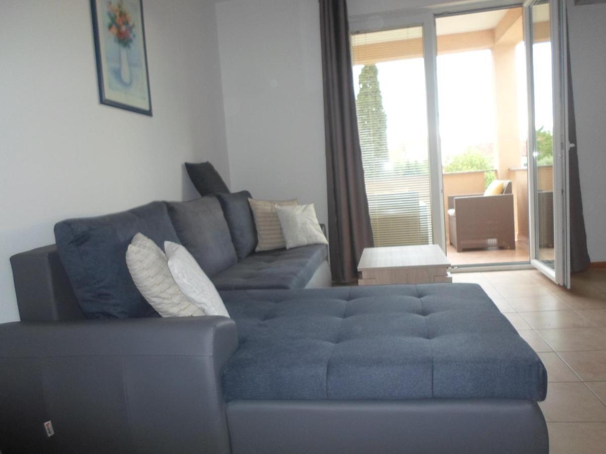 Apartments Golic Биоград на Мору Екстериор снимка